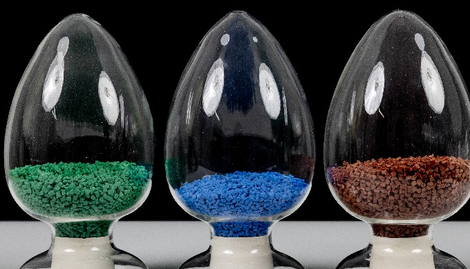 Since 2005, we have been creating engineering plastics, high-performance plastic parts, carbon fiber...
