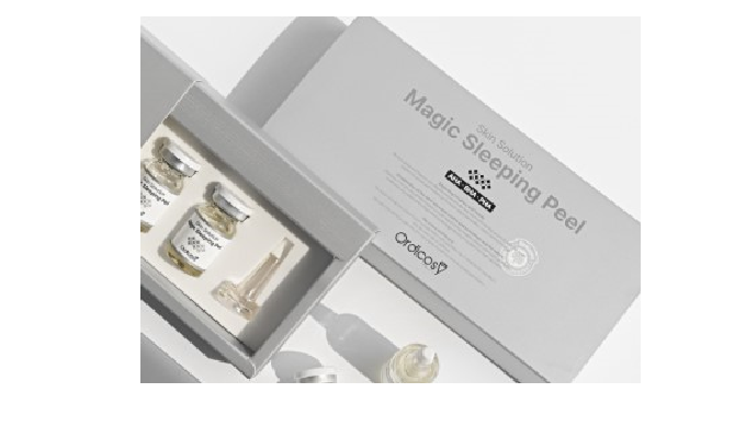 A home aesthetic peeling treatment that simultaneously improves skin tone and radiance while caring ...