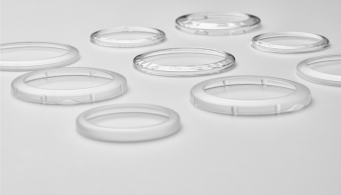 The protective cover protects the watch during finishing processes and/or inspection after polishing...