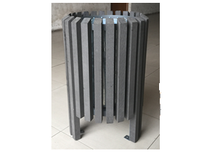 Estructura metálica y cubeta interior galvanizada Papelera listones . *Opción de personalizar dispon...