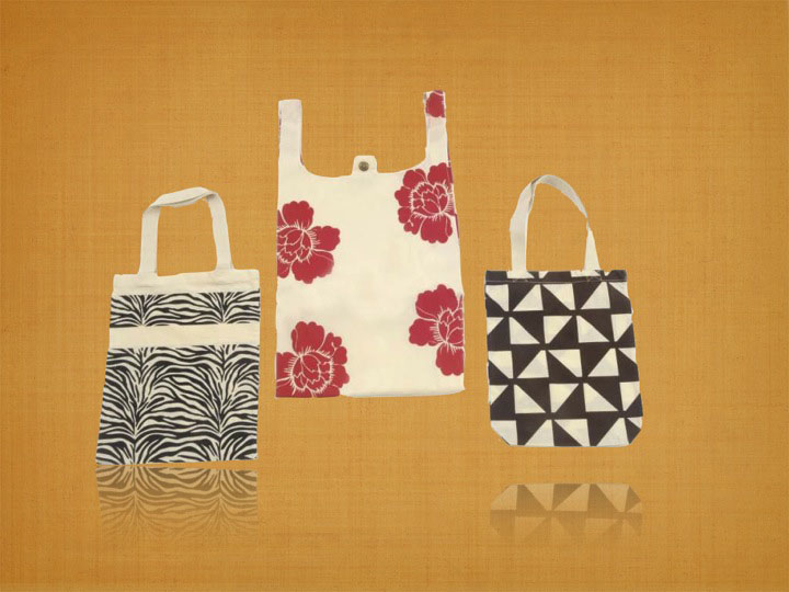 Bags made of natural cotton/canvas fabric OR 100% GOTS certified Organic Cotton/Canvas fabric. This ...