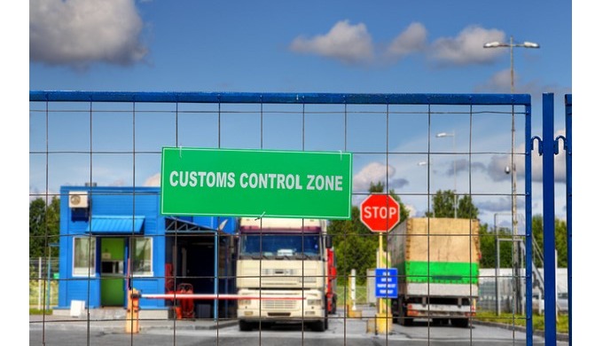 CUSTOMS BROKER