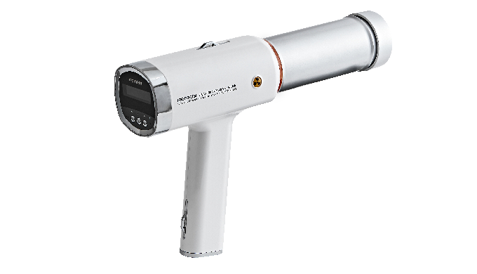 For dental use. Portable X-ray with 1.5kg, 70kV, 2.5mA, and 0.3mm Focal spot. Low dose product desig...