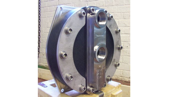 Flushing pumps for underwater drilling rigs