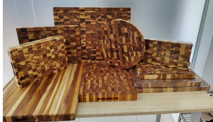 End Grain Teak Cutting Board