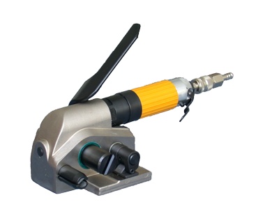 Der handgeführte pneumatische Spanner gewährleistet durch seine hohe Spannkraft die optimale Vorspan...