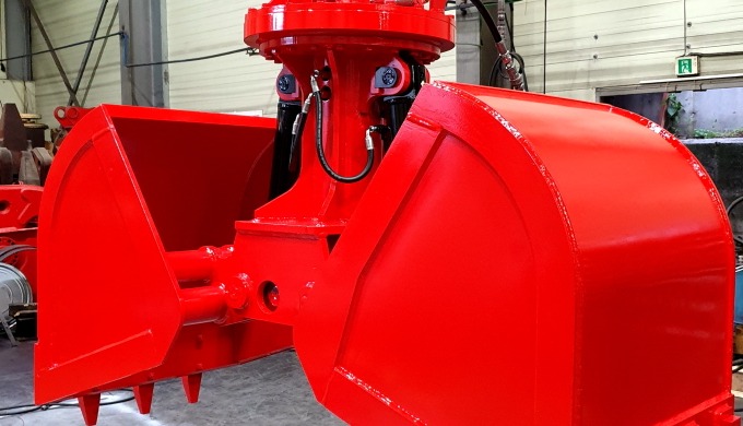 Deep penetration for loading. Wide mouth for larger volume!