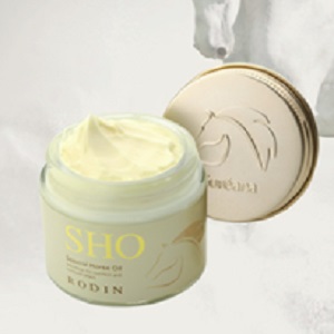 SHO Special Horse oil Cream • Horse Oil is a kind of safe cream which has be recognized by Korean an...