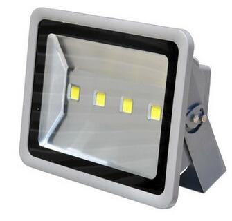 Die-casting aluminum housingAC85~265V input optionsOptical grade diffused lensGraduated angle scaleB...