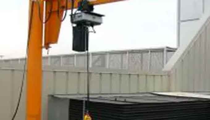 Plumas a 2 nivel de elevación de cargas.
