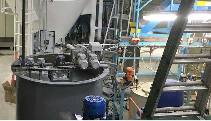 SILO FOR THE PREPARATION OF LIME SLURRY