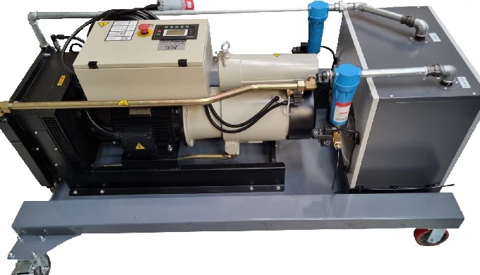 Trailer mounted from 7.5kW Compressor with Dryer 50Hz Complete with auto-drains and user-friendly co...