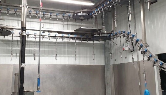 Somos fabricantes de transportadores aéreos birrail de aluminio extrusionado. Nuestros soportes de a...