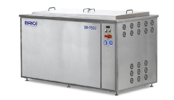 BR-7500 SERIE MANUAL CARACTERÍSTICAS TÉCNICAS Medidas exteriores de máquina 2.950 x 2.000 x 1.650 mm...