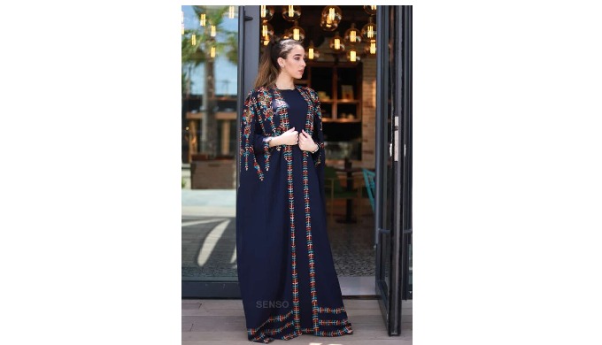 Navi Embroidered Bisht is a two-piece set that includes a cape and a dress insert. Jordanian bisht m...