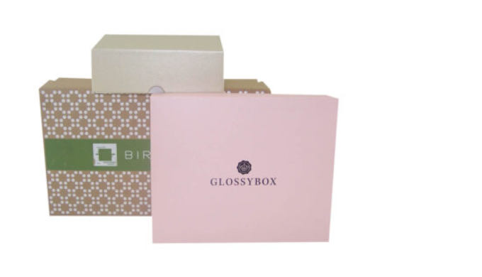 Astounding Apparel boxes are likely to make your products worth noticing for your target audience. I...