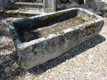 Vous êtes à la recherche d'un bac ancien de jardin pour le décorer. Visitez notre site pour découvri...