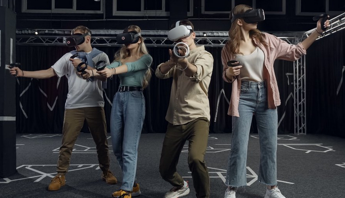 Comment lancer une entreprise de VR rentable : de l’idée à la réalisation