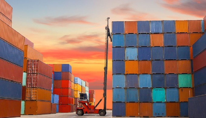 Customs Consulting: Regulations Procedure Incoterms Customs Regimes