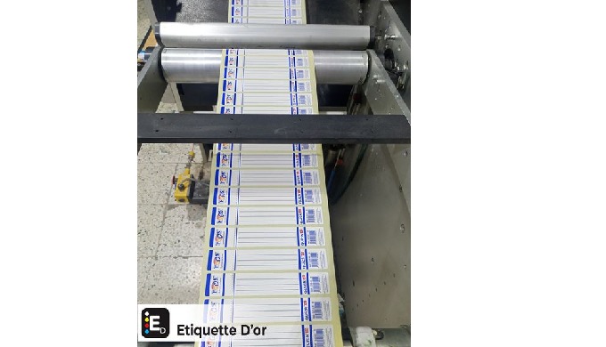 Dans un environnement de bureau, l'organisation et la gestion efficace des documents et du matériel ...