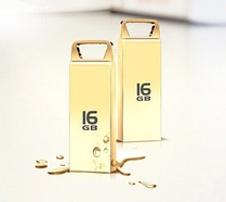 Basic Specification: Material: MetalReading speed: 9-13mb/sWriting speed:5-9mb/sInterface:USB2.0 (wi...