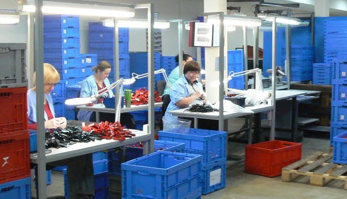 Baugruppenmontage auf höchstem Niveau – flexibel, präzise und effizient. Die Baugruppenmontage bezei...