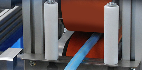 Von EXTRUDEX entwickelte Band- und Raupenabzüge stellen mit ihrer einfachen Bedienbarkeit, den konst...