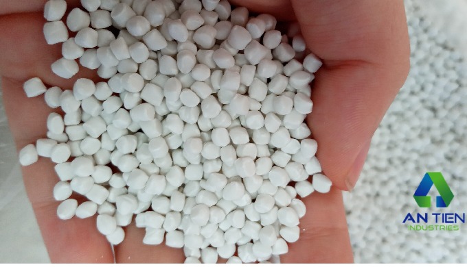 🛠️ Description: Talc Filler Masterbatch is a specialized additive used in the plastics industry to ...