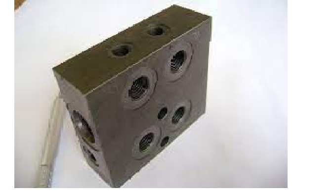 Hydraulické bloky – odjehlování 