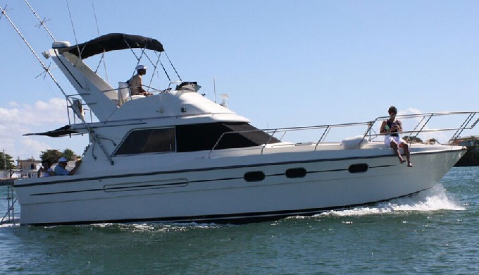 Dubai Deep Sea Fishing has put together the most unique and exciting luxury yacht charters for famil...