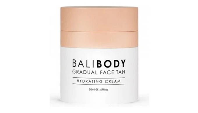 Gradual Face Tan – зволожуючий крем для обличчя із поступовим ефектом засмаги. Допомагає отримати ся...