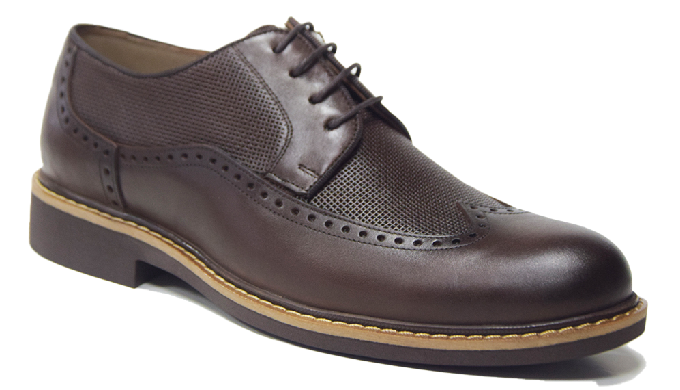 We offer you a wide range of men's shoes in leather and in textile as well. You can find classic sho...