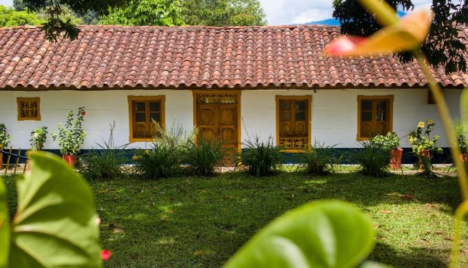Alojamiento rural en el Quindío. Estamos ubicados en un sector de absoluta tranquilidad y belleza. D...