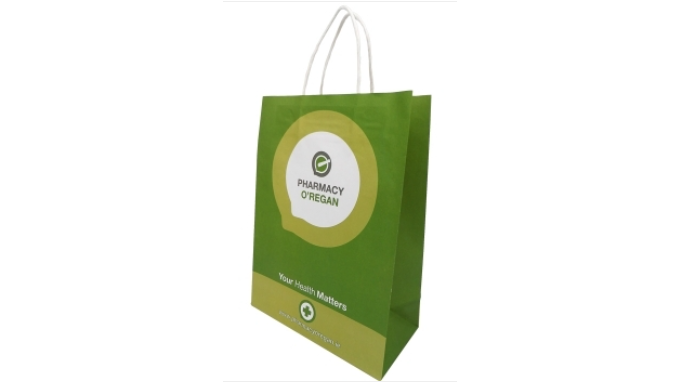 Material: Kraft paper / Art paper / Stone paper Handle: Paper twisted / Polyester rope Print: Panton...