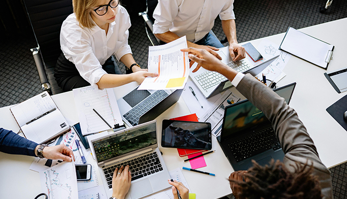 Employee Management: Improving Operational Efficiency With HRIS
