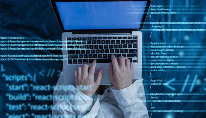 Cursul de Docker și Kubernetes oferă o introducere cuprinzătoare în lumea containerizării și orchest...