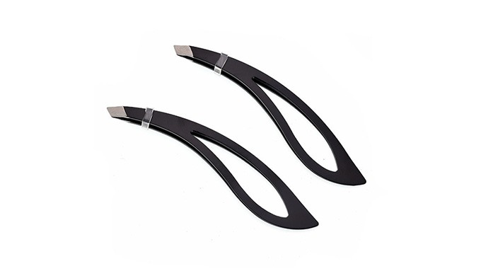 Keep your brows perfectly groomed with two essential kits: A 4-piece precision tweezer set with vari...