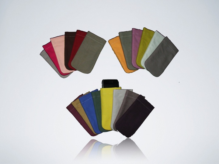 Bags / cases made of 100% Regular Cotton fabric. This bag protects your MP3 against scratches and lo...