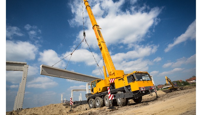 Mobile Franna and Slewing cranes available for hire. Short and long term options available. Availabl...