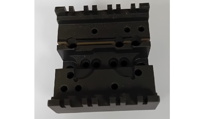 CNC Milling CNC manufacturing process.