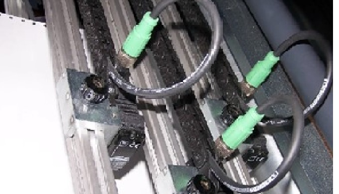 MÁQUINA PERFORADORA DE PAPEL DYNAMIC” PERF 520-DP1”