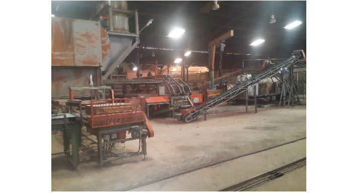 Production de briques creuses 8 et 12 trous