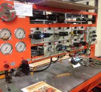 Vi erbjuder en mångfald av tjänster inom industrihydraulik. Vi har lång erfarenhet och med åren ett ...