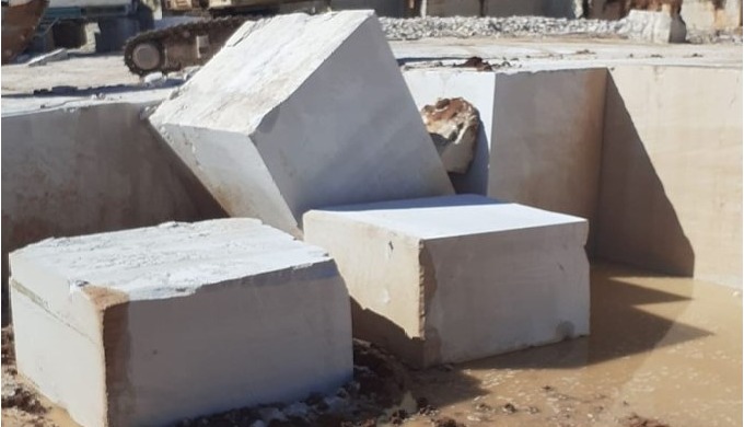 TLC Stone is a company dedicated to the extraction and trade of an extensive range of Portuguese lim...