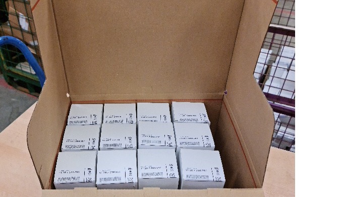 Ab- Um- und Verpacken von Einzelprodukten oder Zusammenführung von mehreren Produkten zu einem Set m...