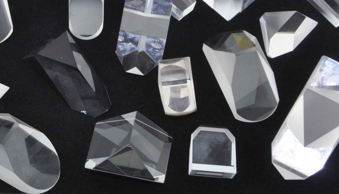 United Photonics Technology (UPT) was founded by Mr. Huo and a team of extensive experienced enginee...