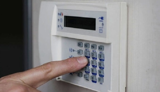 Mēs piedāvājam sekojošas drošības iekārtas un to apkalpošanu:Kustību detektoriStikla plīšanas detekt...