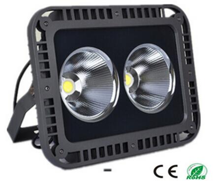 Die-casting aluminum housingAC85~265V input optionsOptical grade diffused lensGraduated angle scaleB...