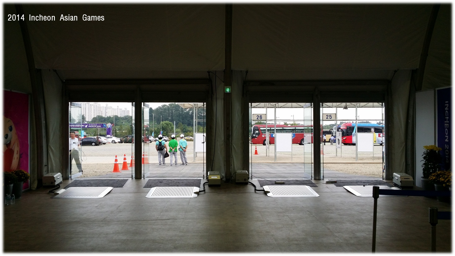 U-CARE MAT(Industrial type) Install a entrance area and clean room floor. This is able to block from...