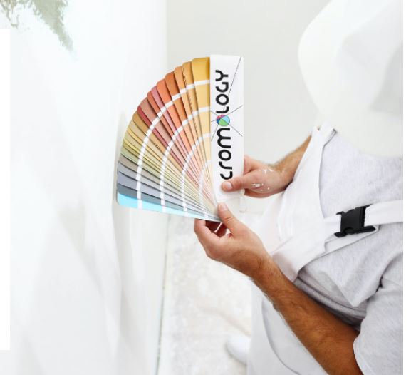 Cromology, spécialiste de la peinture décorative, développe des peintures et des couleurs plus respe...